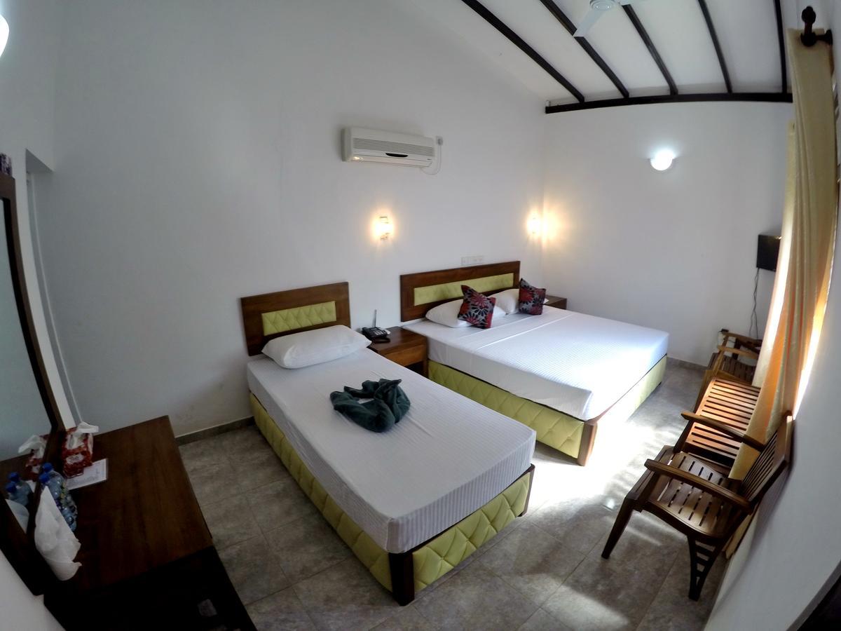 Ramon Beach Resort Ambalangoda  Ngoại thất bức ảnh