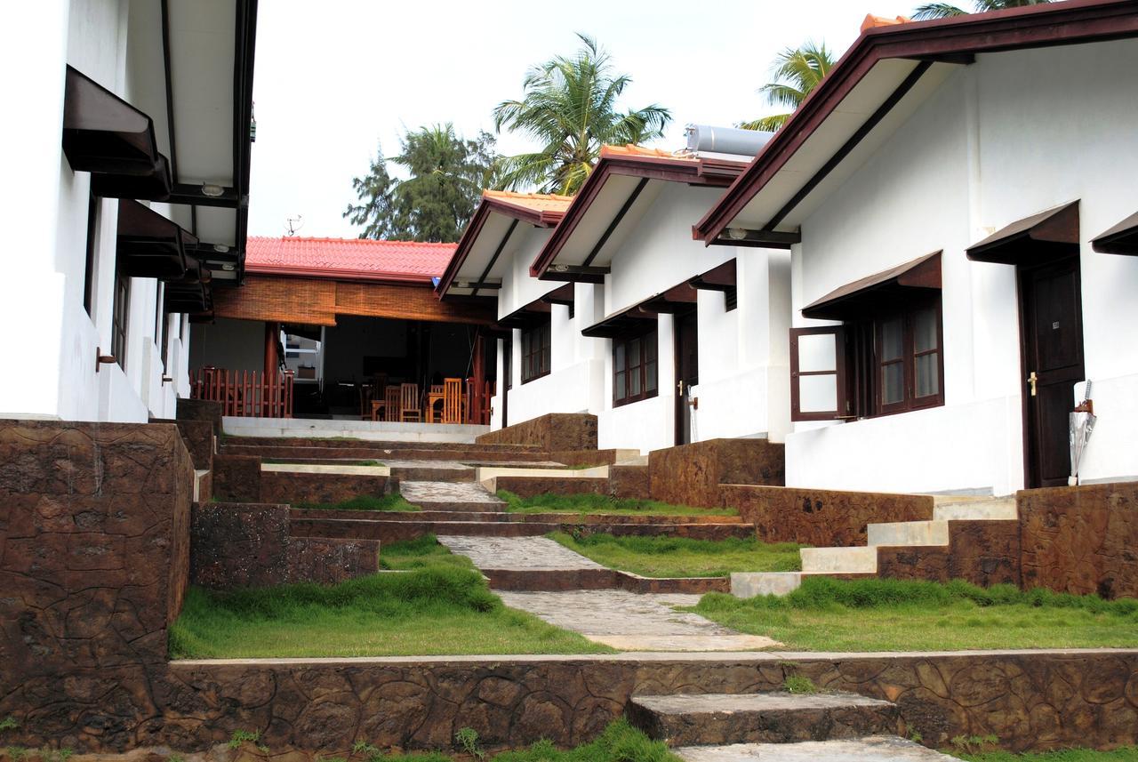 Ramon Beach Resort Ambalangoda  Ngoại thất bức ảnh