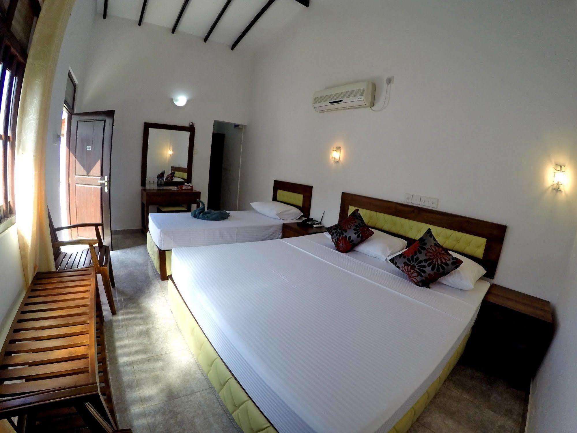 Ramon Beach Resort Ambalangoda  Ngoại thất bức ảnh